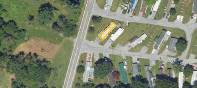101 Court Ln