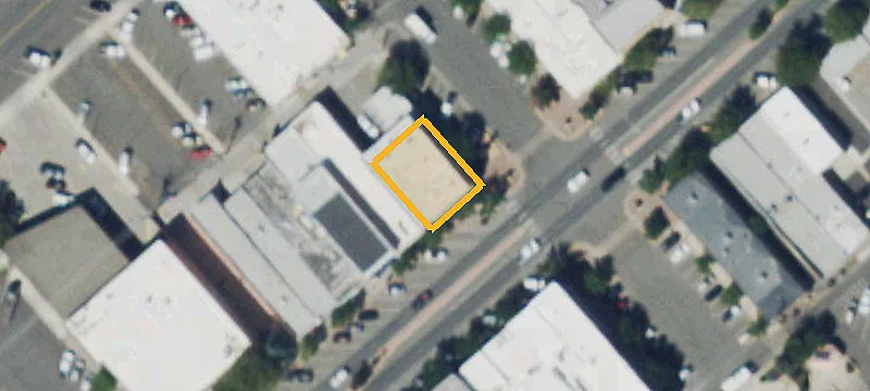 447 Main St