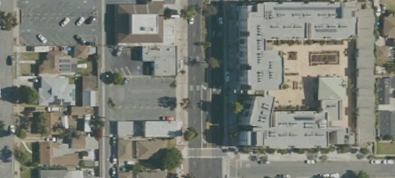 12221 Garfield Ave