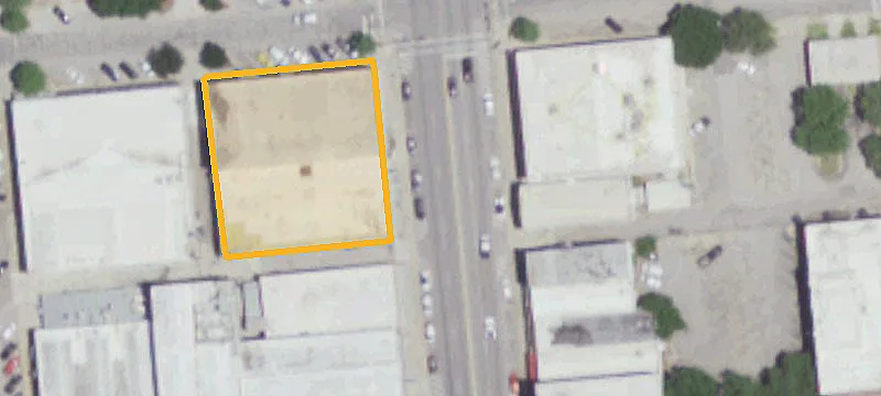 211 Main St