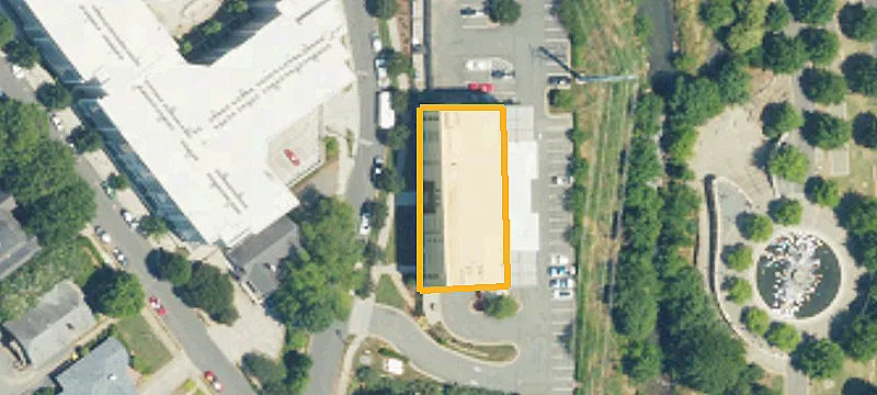 1355 Greenwood Clf