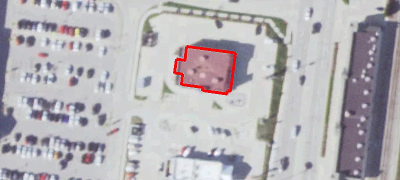 2035 Neil St