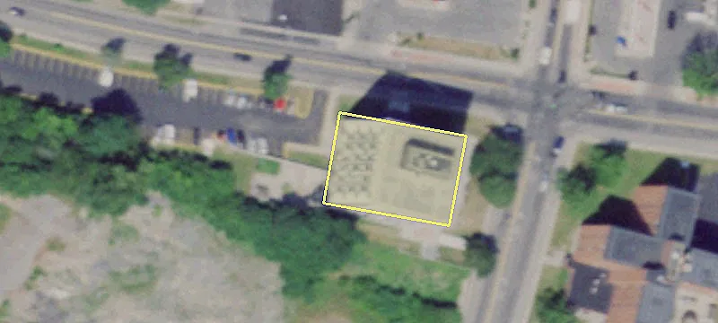 101 Main St