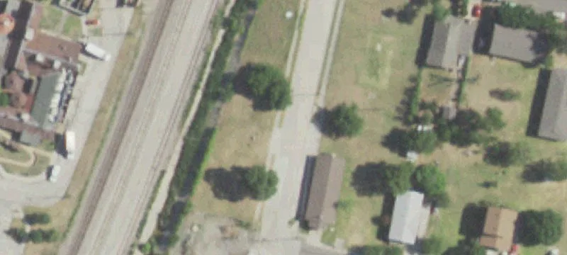 8653 First St