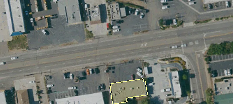 12233-12247 Woodside Ave