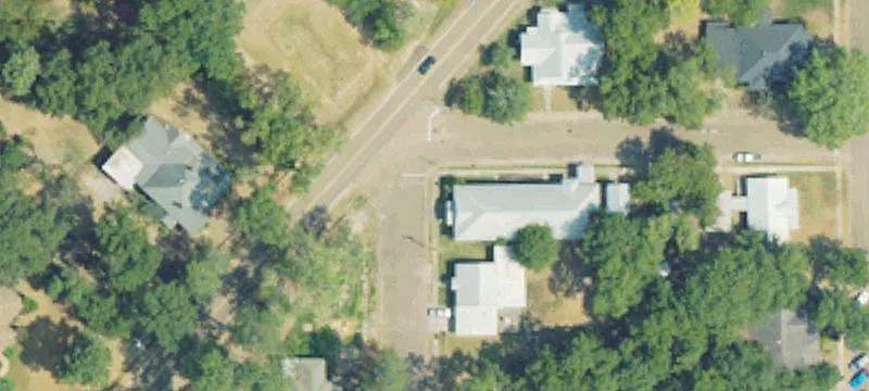 122 Holly St