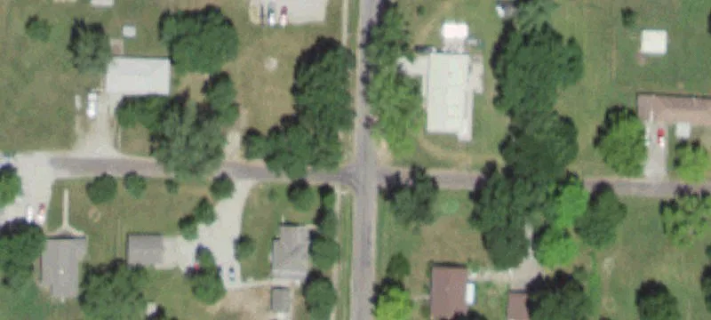 000 1St St