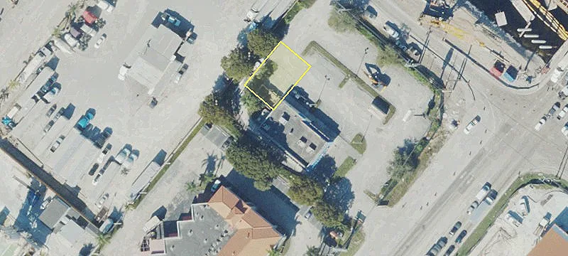 11600 South River Dr