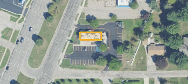 37710 Southbound Gratiot Ave