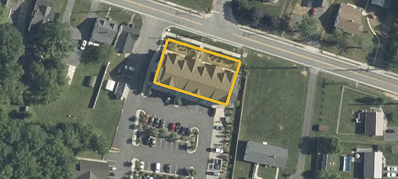 460 Main St