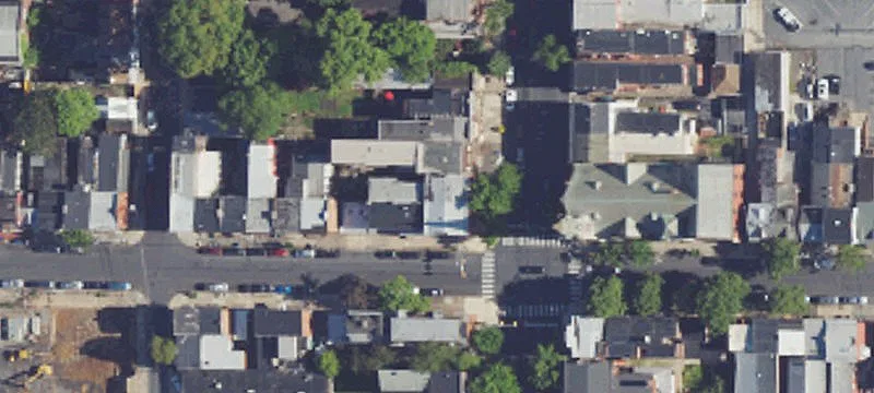 302 Elm St
