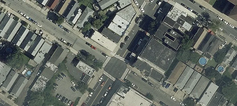 987 Broadway