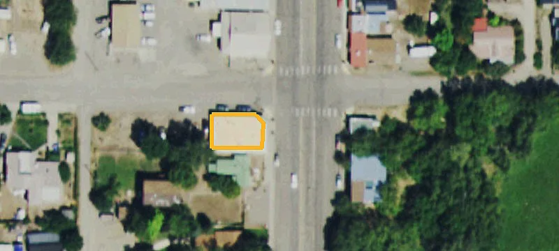 502 Main St