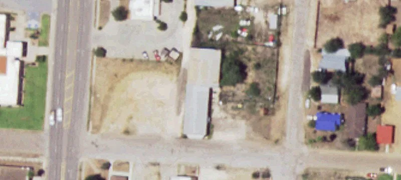 301 Oak Ave
