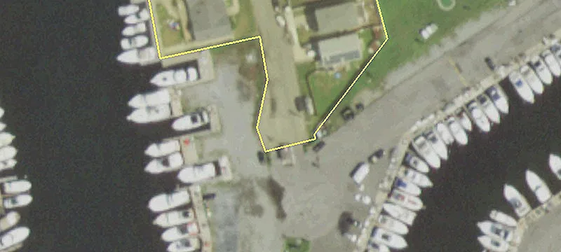 410 Shore Rd