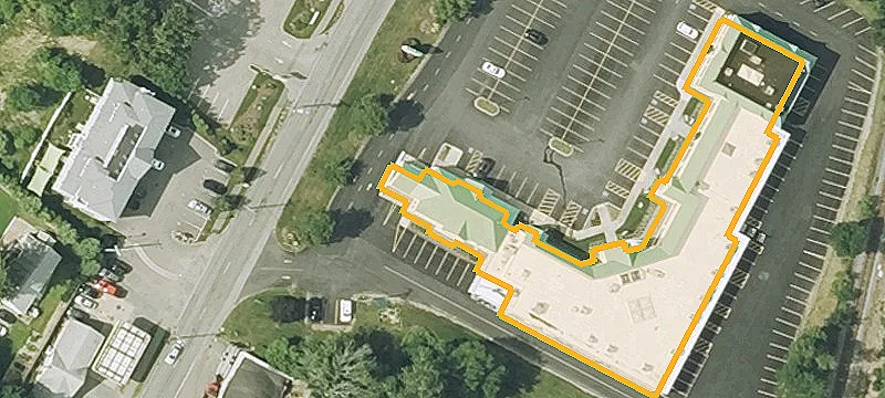 1426 Main St
