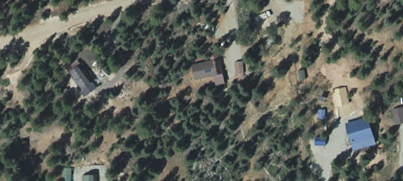 910 Strawberry Pt Rd