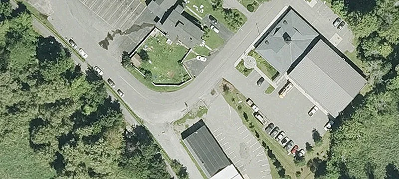25 Station Ave
