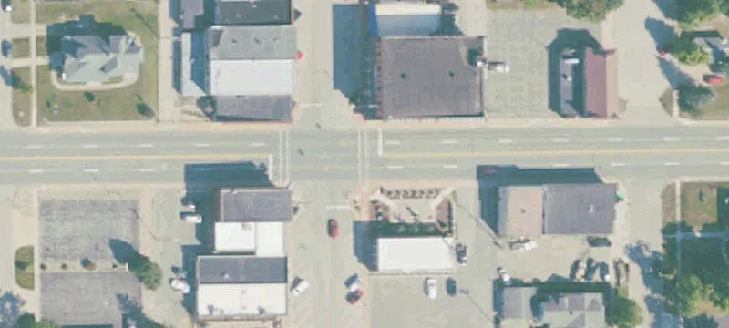 702 Main St
