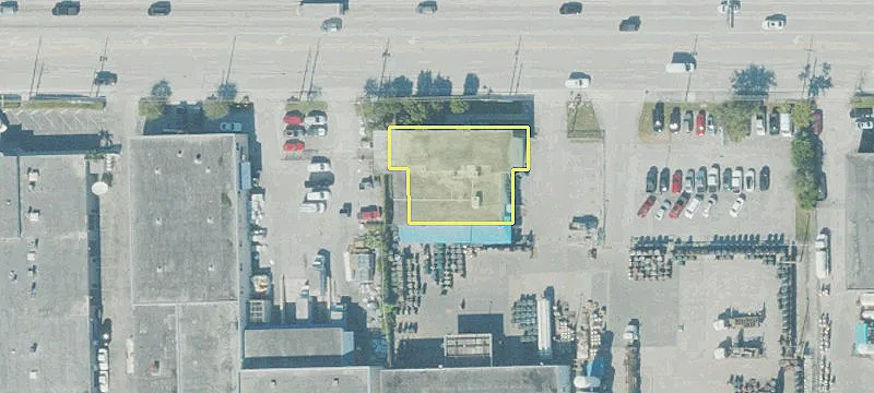 7320-7332 58Th St