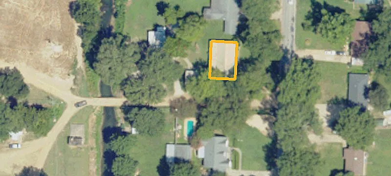1301 Memorial Dr