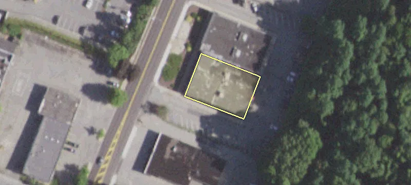 748 Bedford Rd