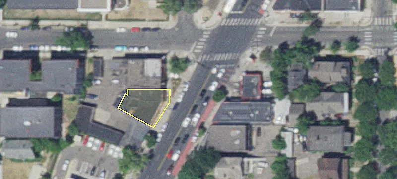 2400-2414 Hennepin Ave