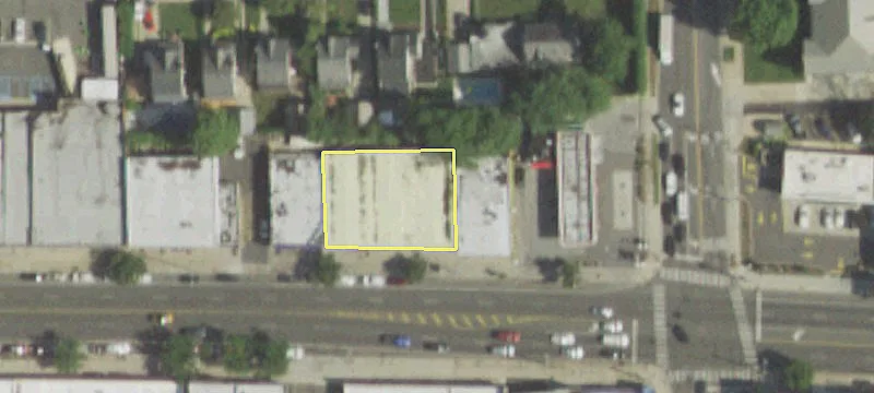 156-166 Hempstead Tpke
