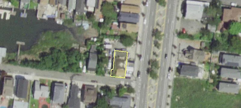 18-17 Cross Bay Blvd
