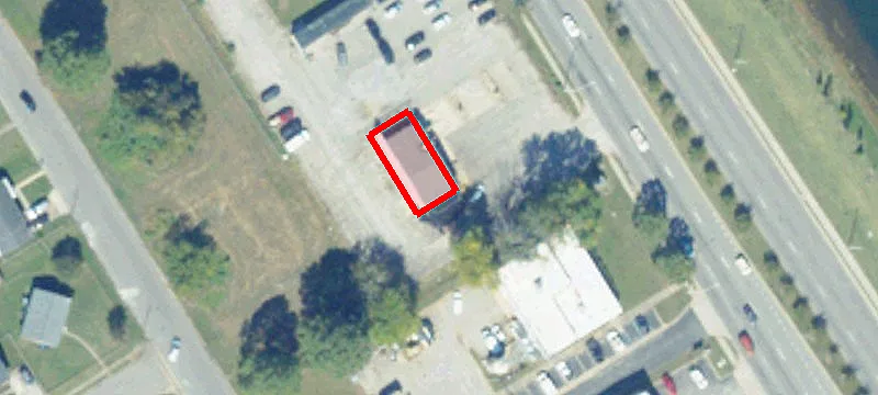 3709-3711 Victory Blvd