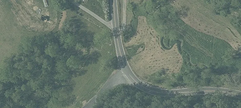 Pleasant Valley Rd