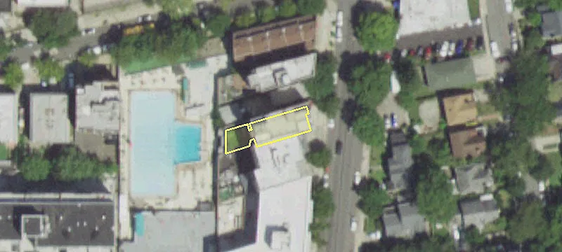 31-18 Union St