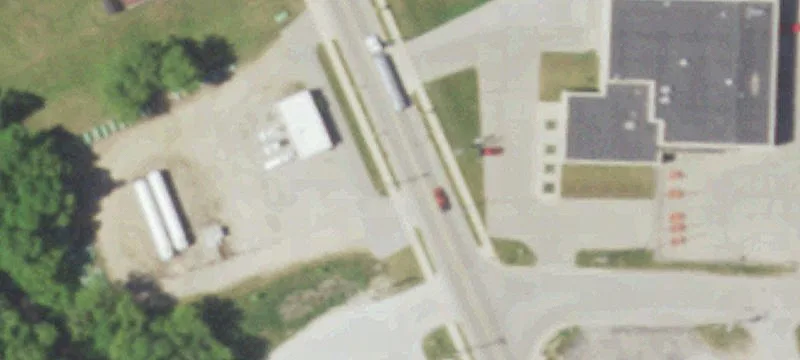912 Main St