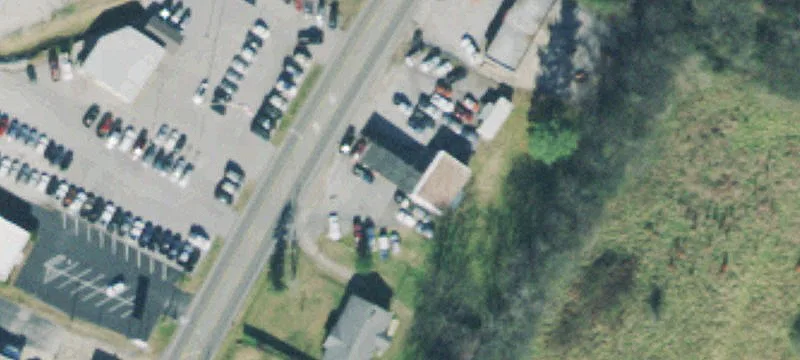 704 Main St