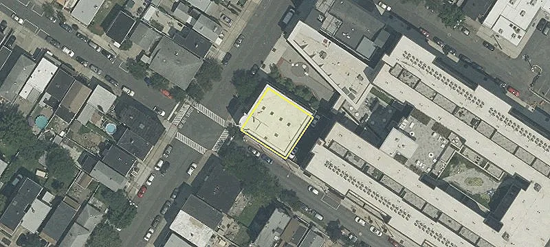 156 Avenue F