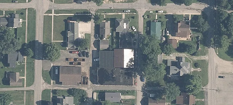 300 Main St