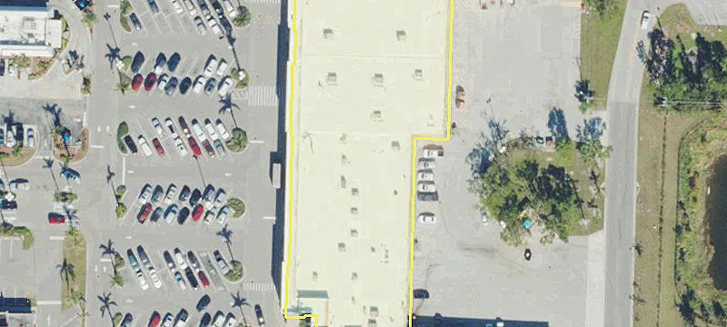 & Coral Pt Dr
