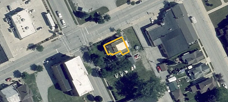 405 Spring St