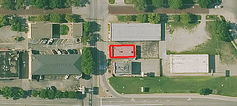 604 Topeka St