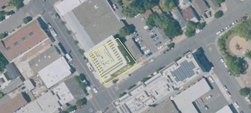 1300 Main St