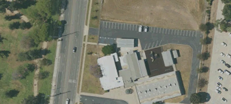 Neq 2 & Lincoln Ave
