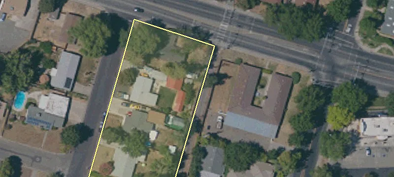 647 East Ave