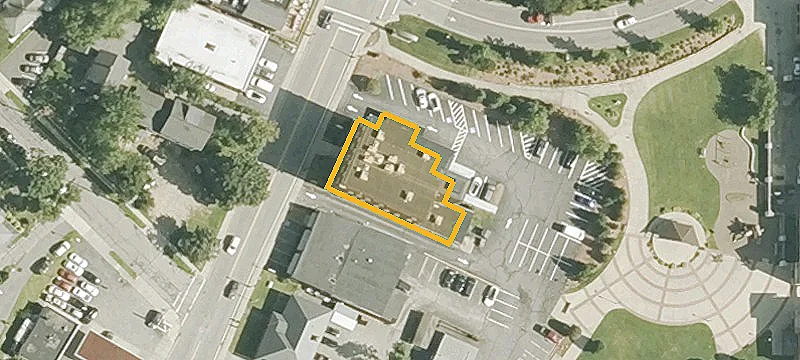 21 Main St