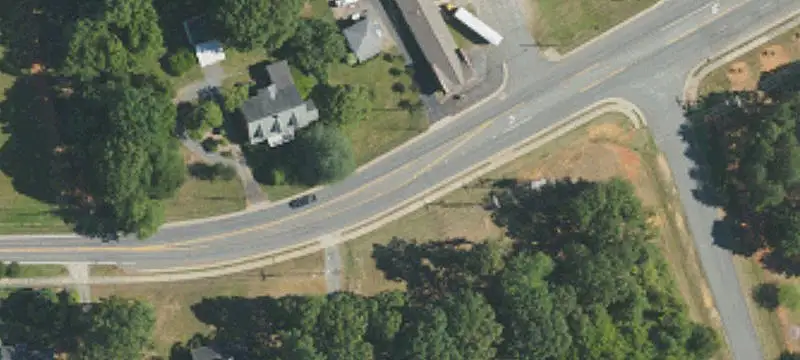 8605 Fairview Rd