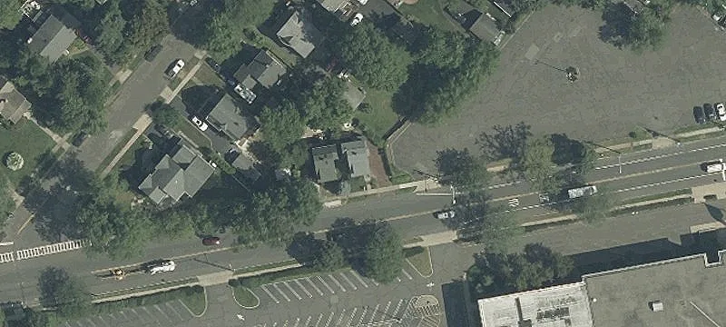654 Ave