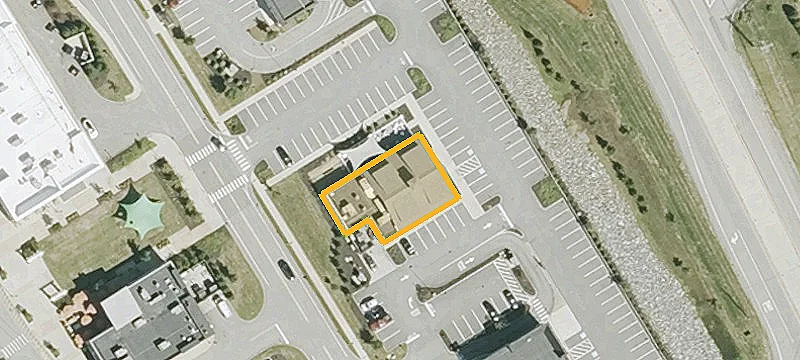135 Market Pl Blvd