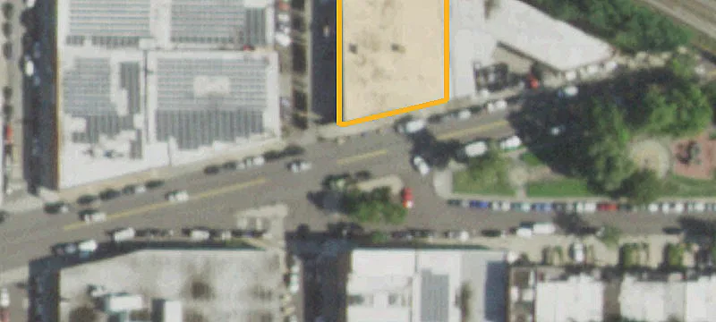 72-35 51 Ave