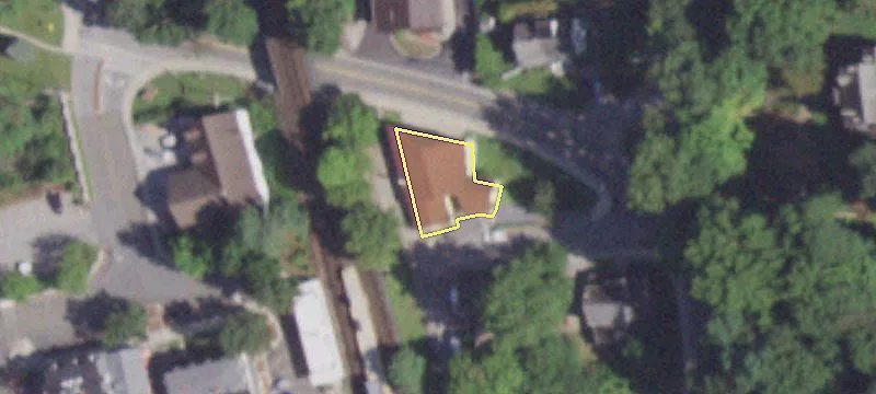 3 Cross St