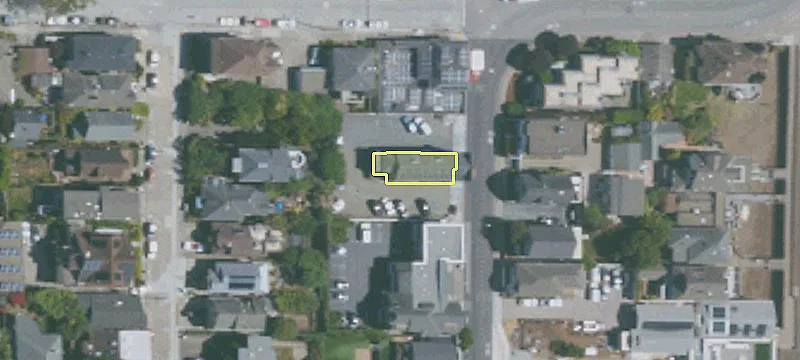215 2Nd St