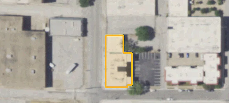 211-215 Jennings Ave